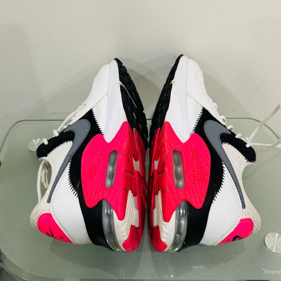 Nike Air Max Excee White Black and Pink Sneaker Tennis Shoes Size 9 - Picture 6 of 9